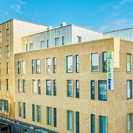 Holiday Inn Express London-Ealing By Ihg-3